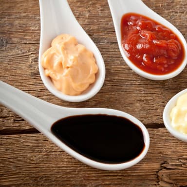 2. Salsas, aderezos y toppings