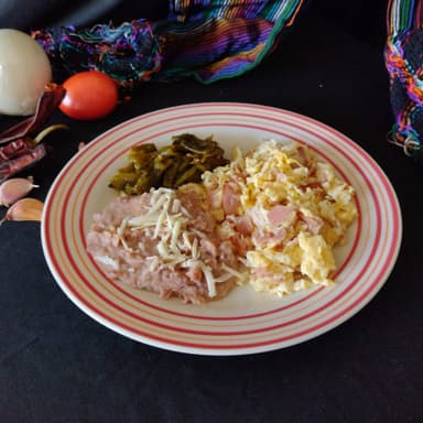 Huevos Estrellados