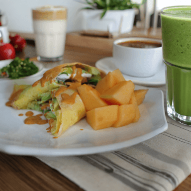 Combo Omelette Panela con Jugo Natural