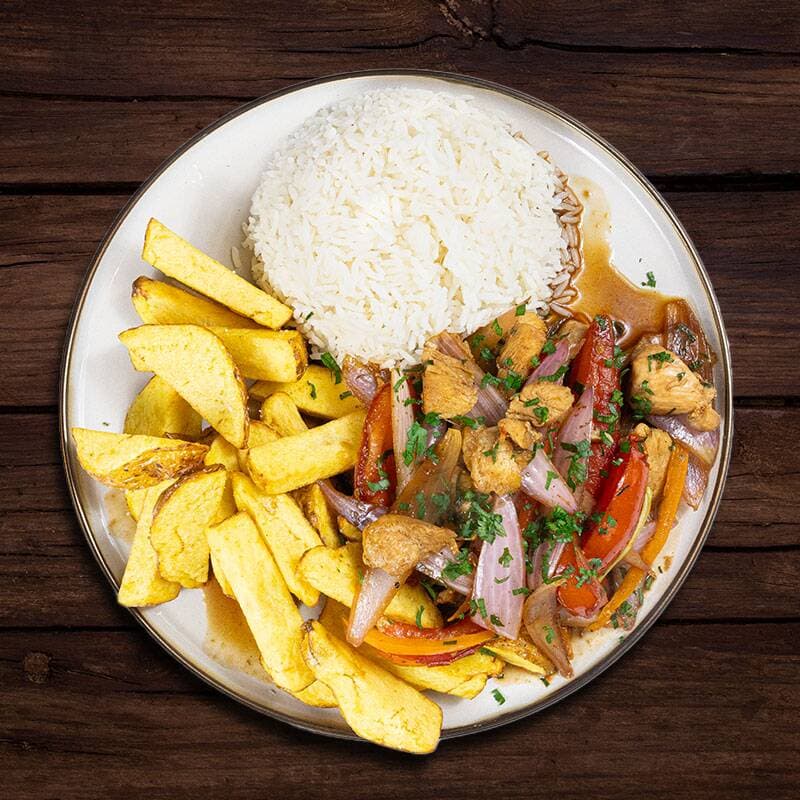 Pollo Saltado
