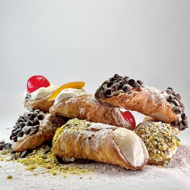 6 mini cannoli ( Toppings a Elección )