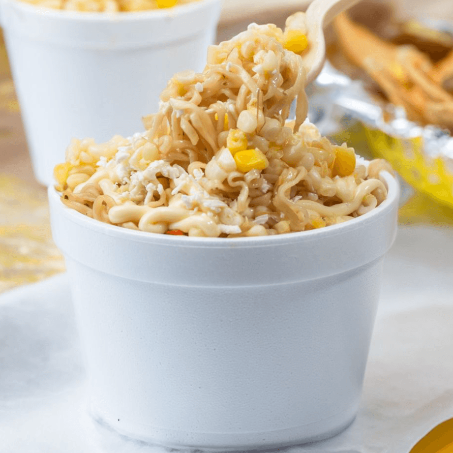 Sopa Maruchan con Esquite