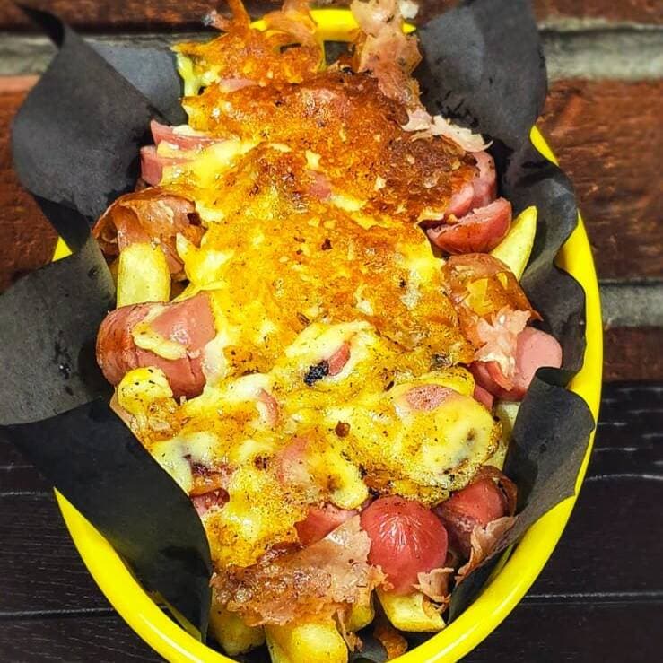 Salchipapas especiales