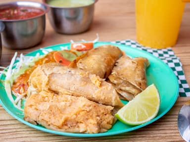 Tacos de Camarón con Queso