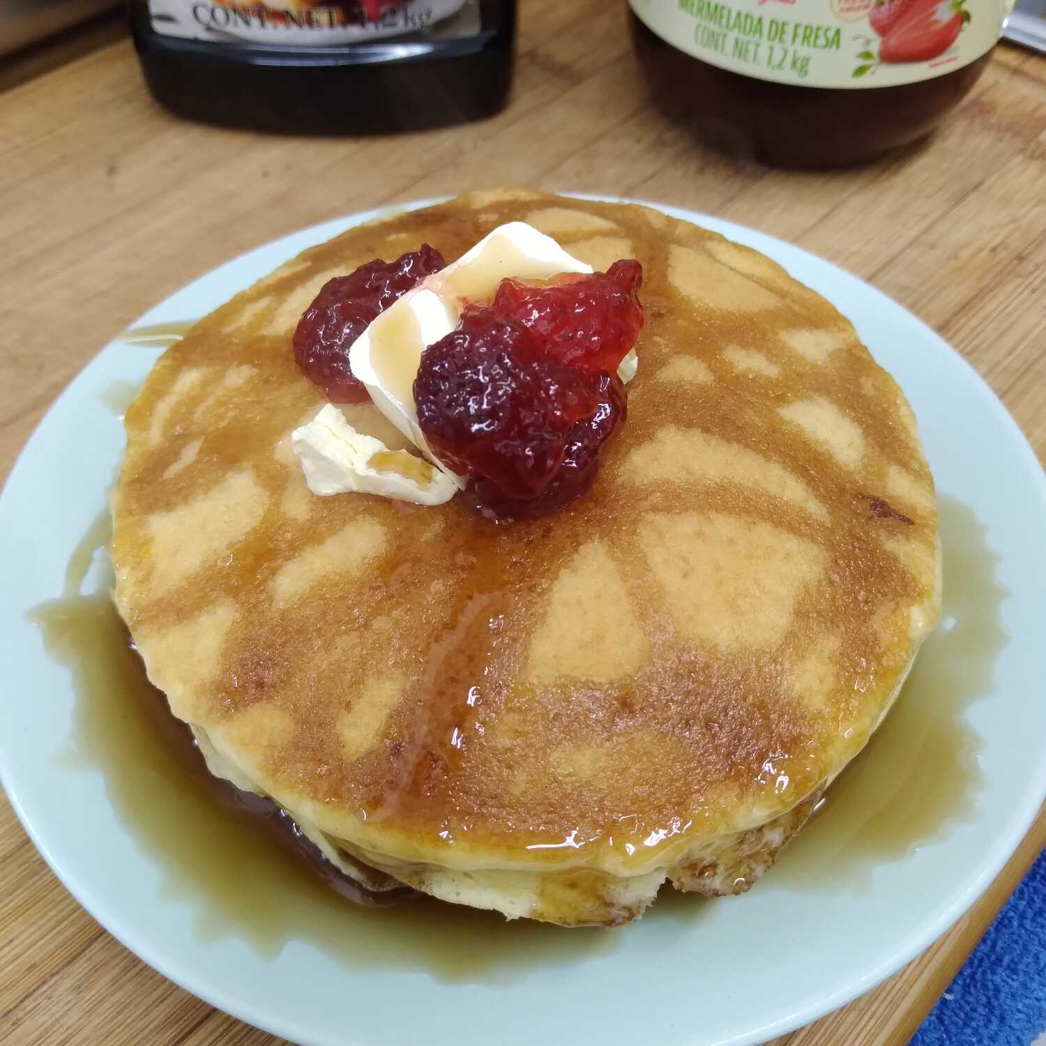 HOT CAKES