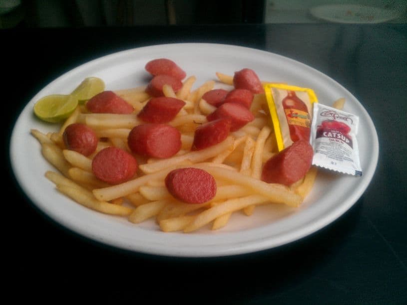 Salchipapas