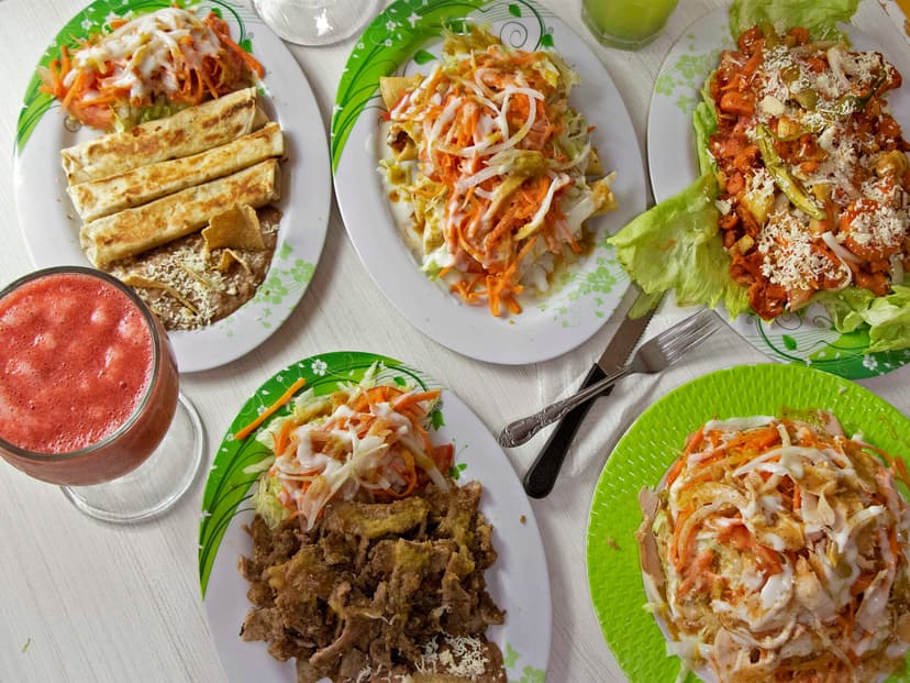 La Tzaráracua (Tortas y Antojitos)