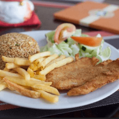 Pescado con Arroz Cantones
