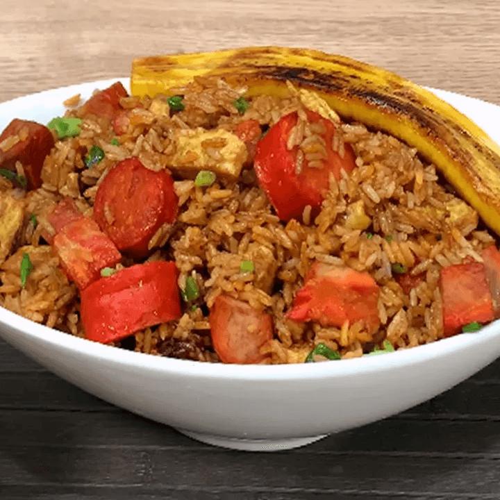 Chaufa de Chorizo con Plátano +Bebida