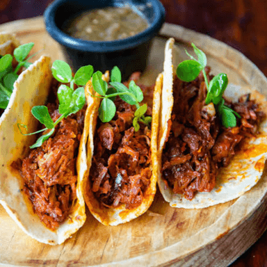 Orden 5 Tacos de Chamorro