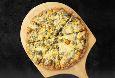 Pizza espinaca preparada
