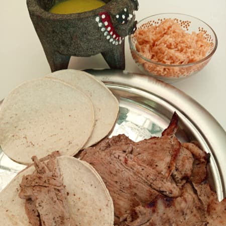 Carne Asada De Puerco 1/4 Kg Con Guarniciones