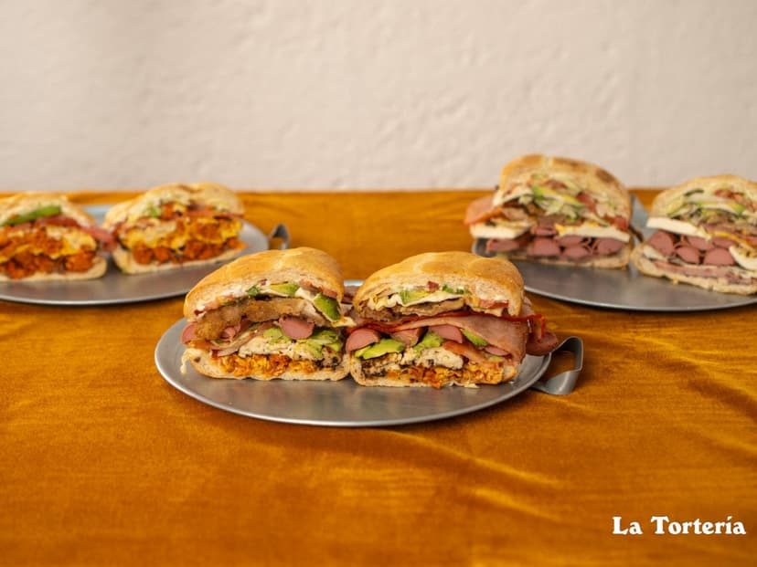Tortas La # 1 (Neza)