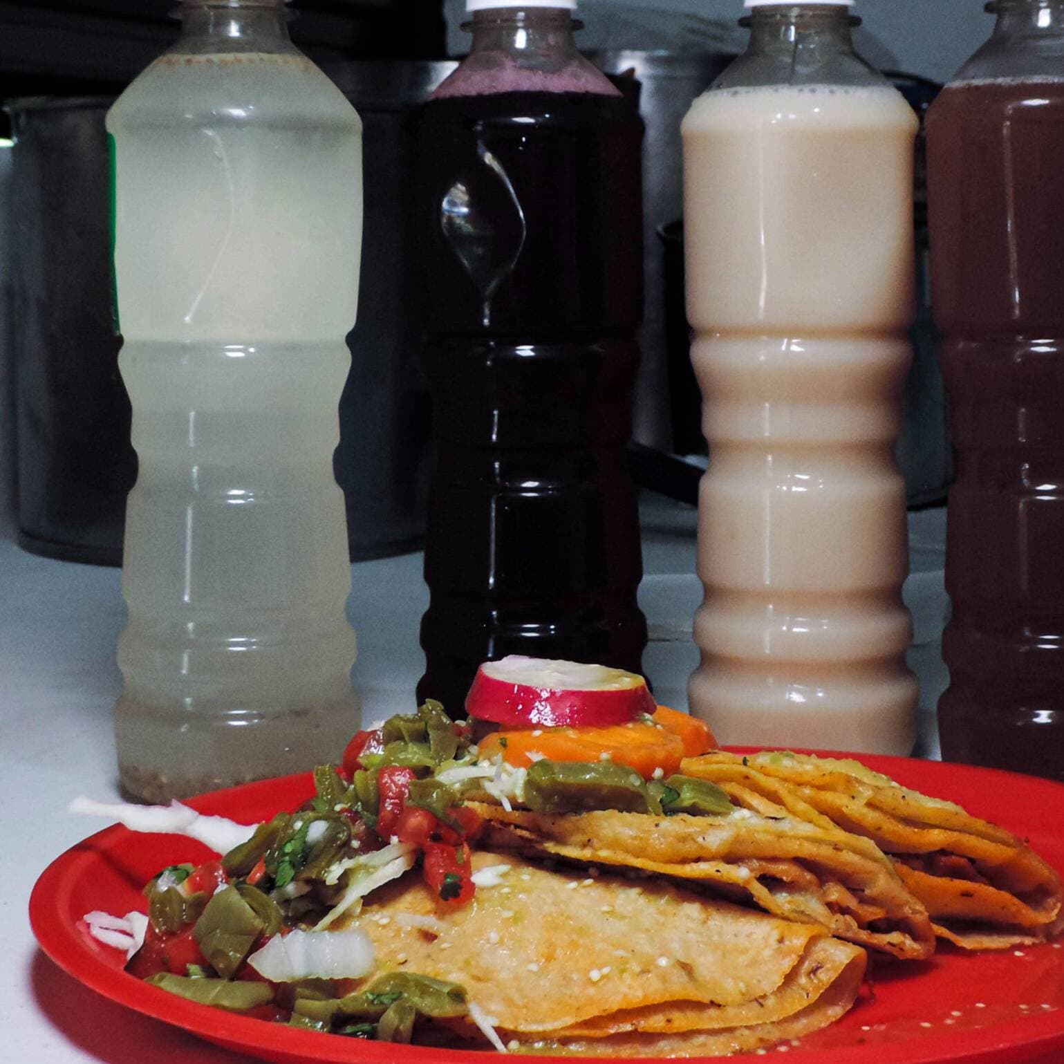 5 TACOS Y BEBIDA