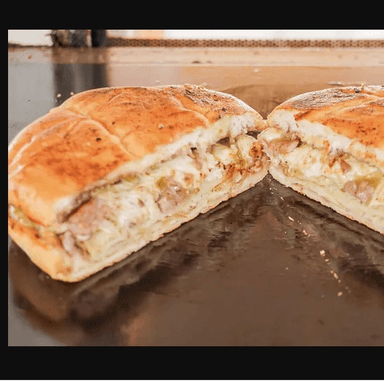 Guajolote de Bistec con Queso