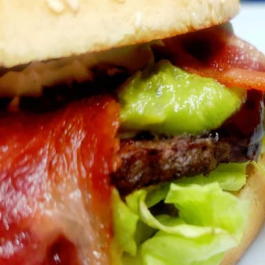 Nueva Guacamole con tocino burguer