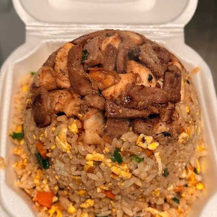 Yakimeshi mixto