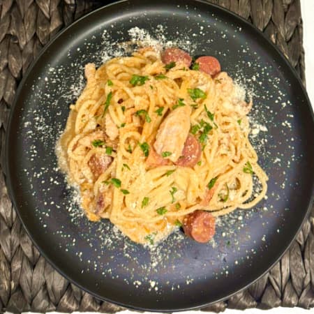 SPAGUETI CON CARNES FRÍAS & POLLO