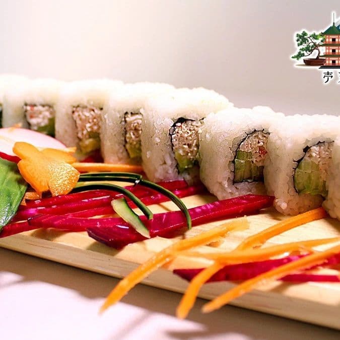 2 California Jaiba Roll Empanizado