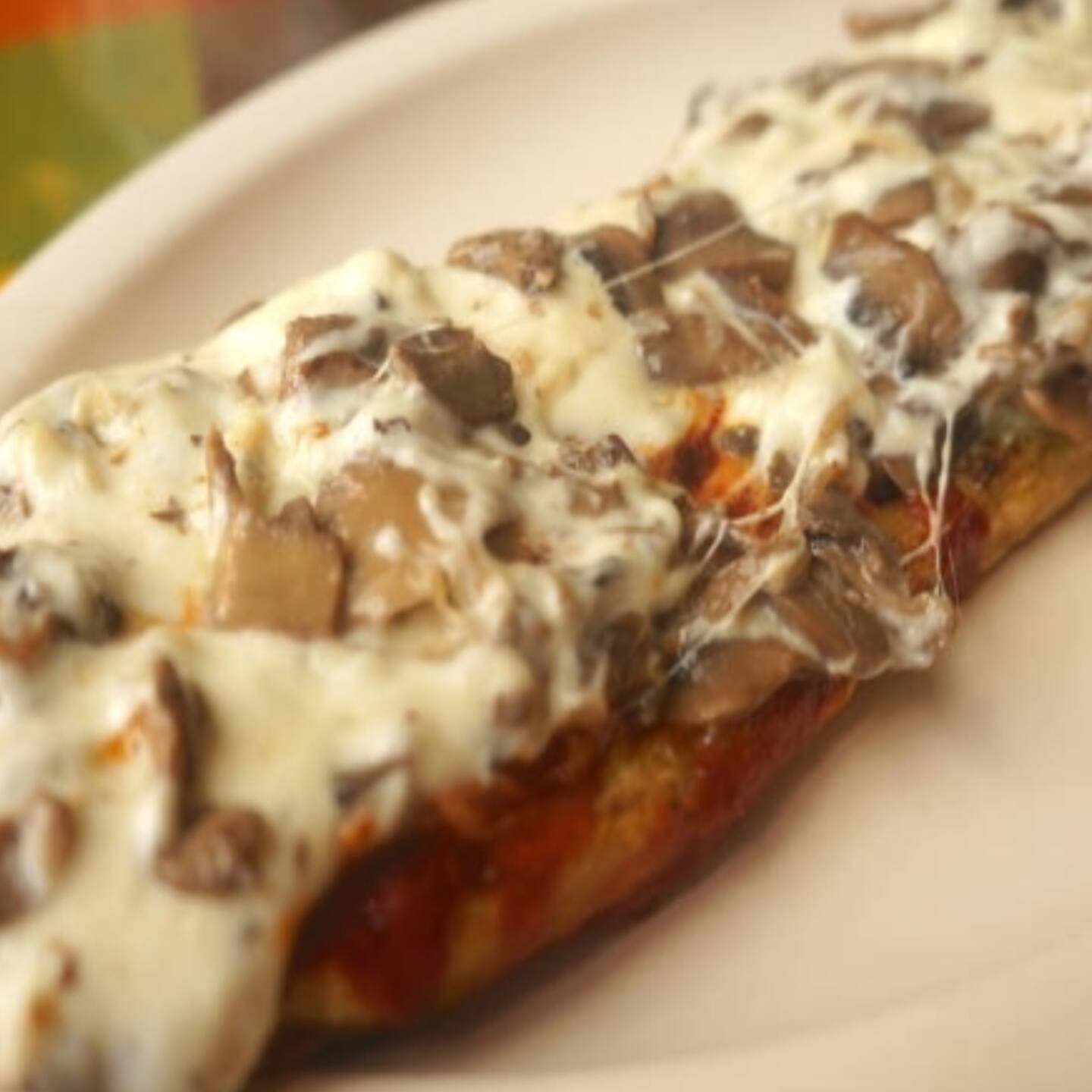 HUARACHE DE BISTECK CON QUESILLO