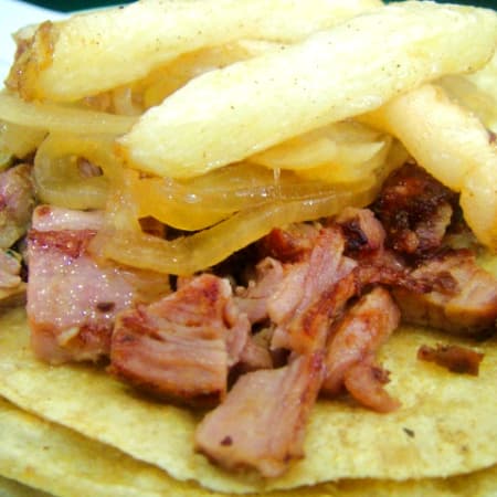 K TACO ORIENTAL CON PAPAS  + POSTRE SORPRESA