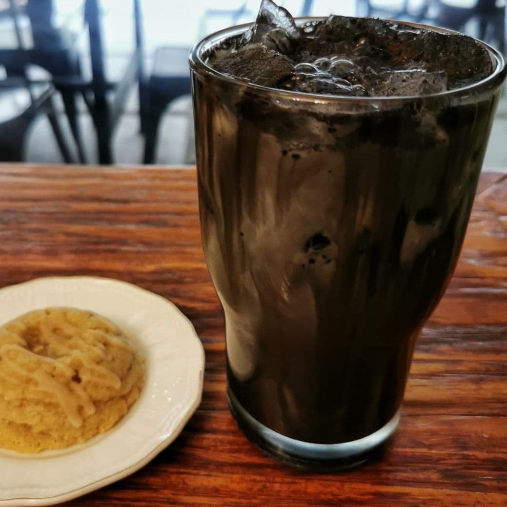 Charcoal Mocha a las Rocas