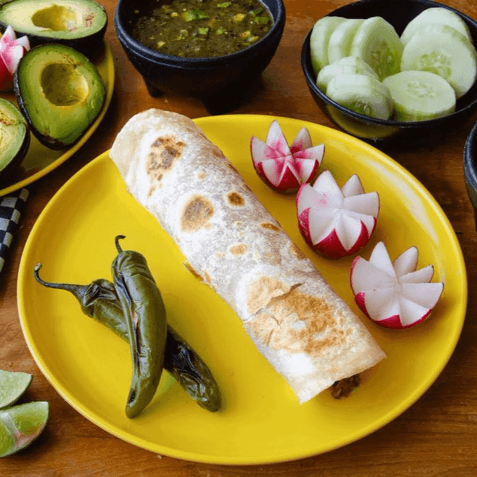Tacos de Harina de Chilorio