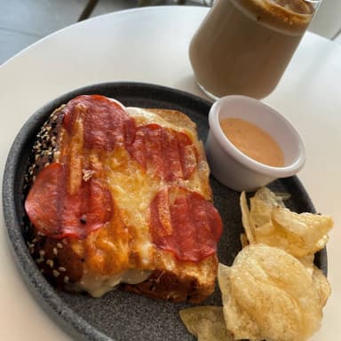 Sandwich Pizza