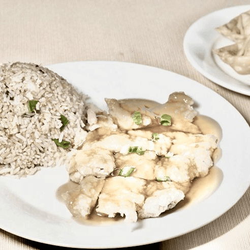 Chijaukay con salsa blanca + Chaufa + Entrada