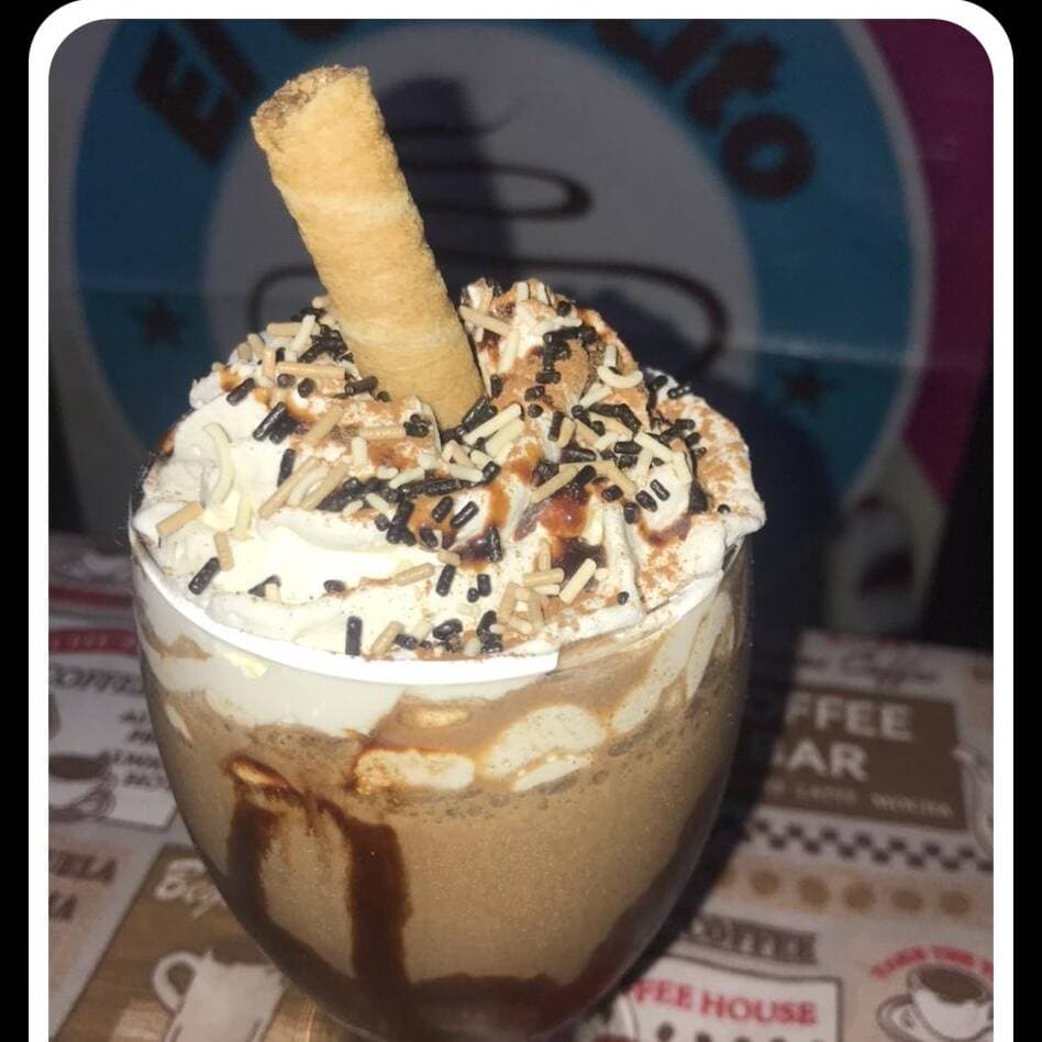 Chocolate Obscuro Frappé
