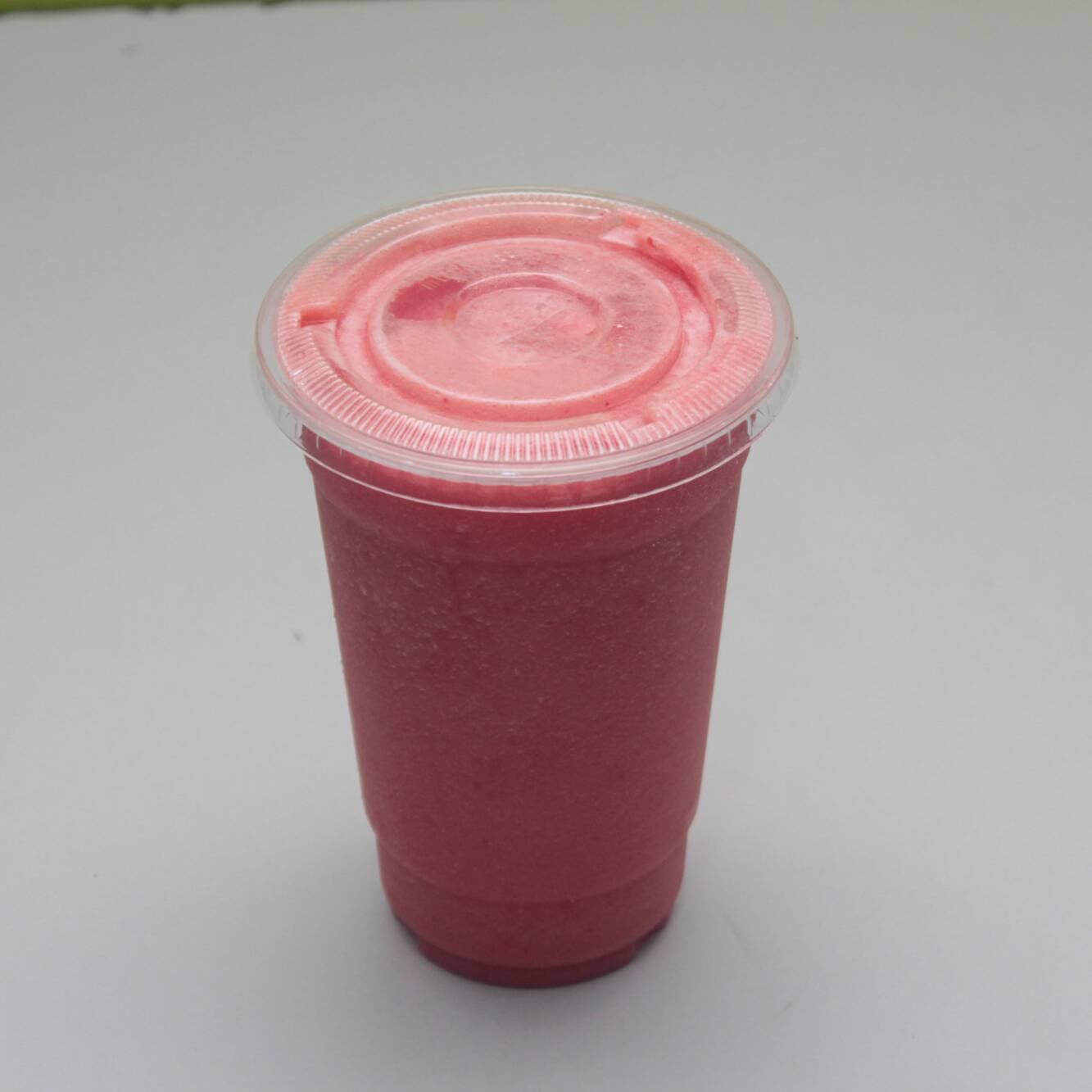 Jugo de Fresa con Leche 12 Oz