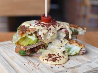 Sándwich Club 3Cielos