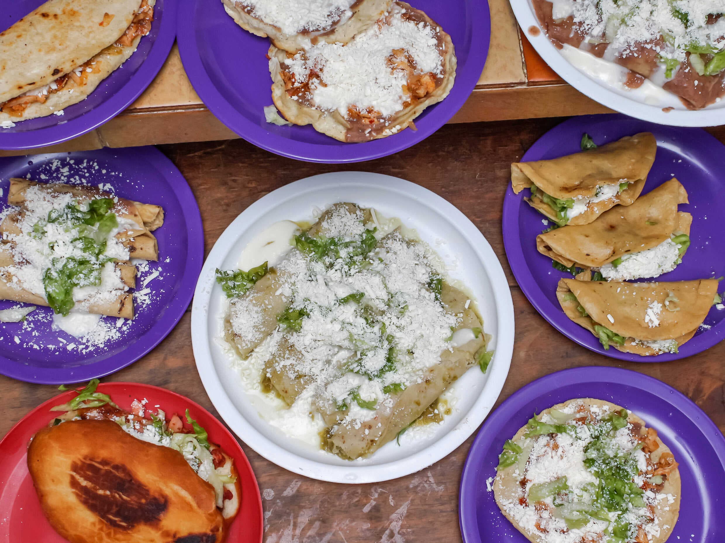 Antojitos Mendoza