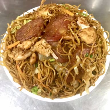 46. Chop Suey Seco con Chorizo y Pollo 鸡腊干炒