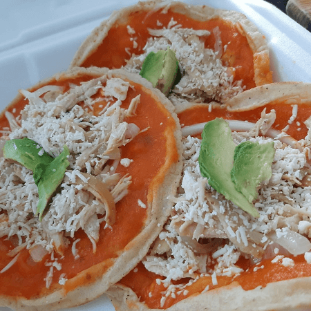 Picada Veracruzana con Pollo