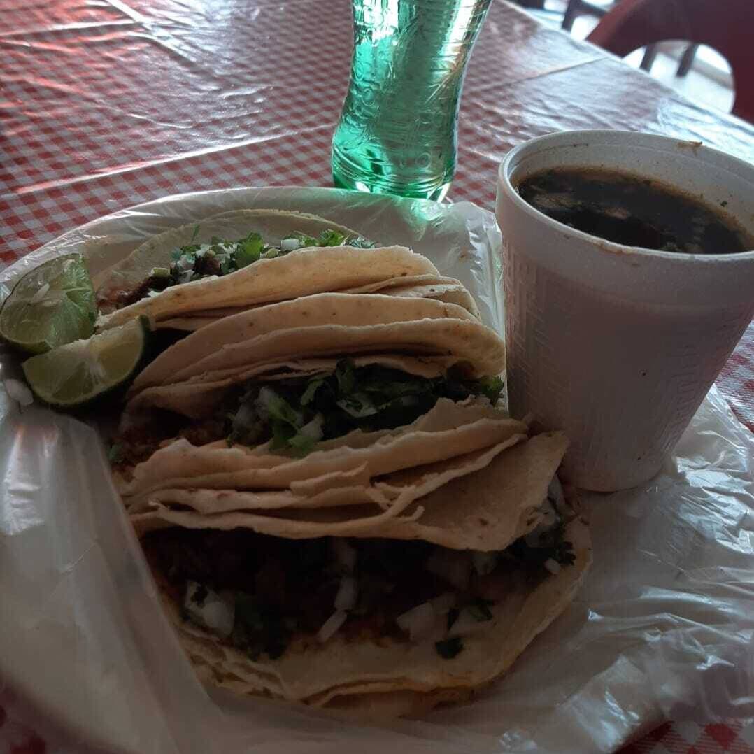 Combo 4 Tacos Suaves + Refresco