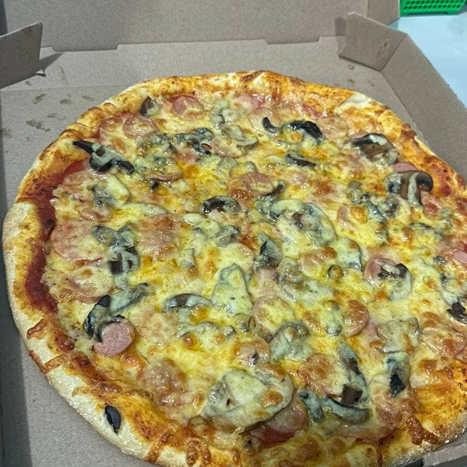 PIZZA DE 2 INGREDIENTES A ELEGIR
