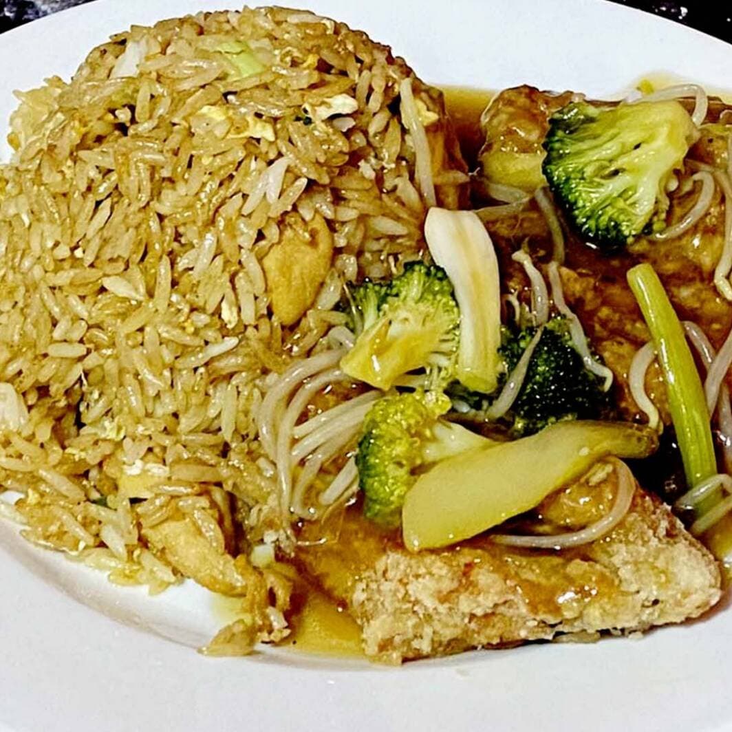 Alitas con champiñones + Chaufa + Entrada