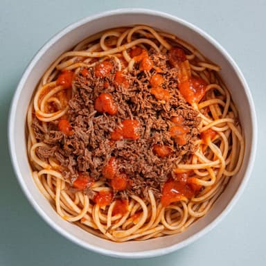 Pasta con carne desmechada