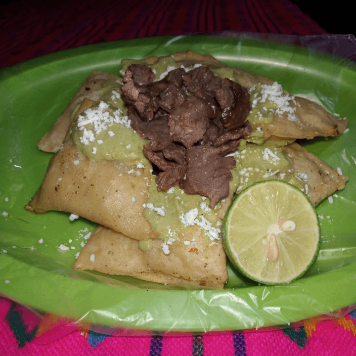 Totopos Rellenos