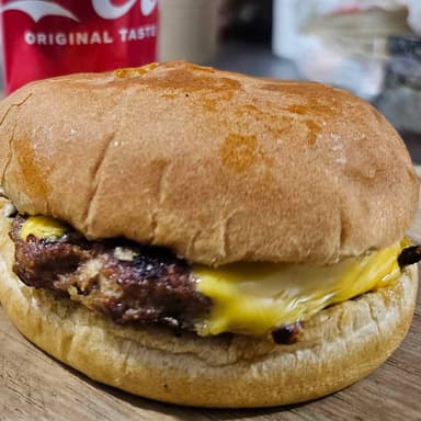 Cheeseburguer Sencilla Res