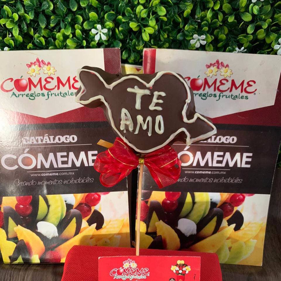 PALETA CHOCOPIÑA CORAZÓN FLECHADO