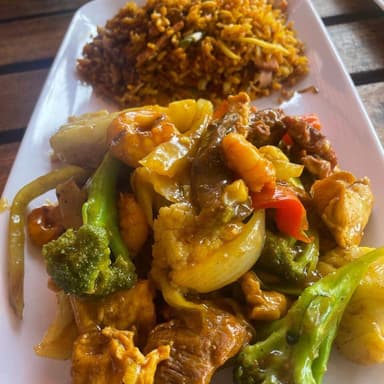 Chop Suey con Camarón