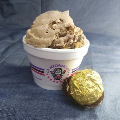 Helado con  Ferrero