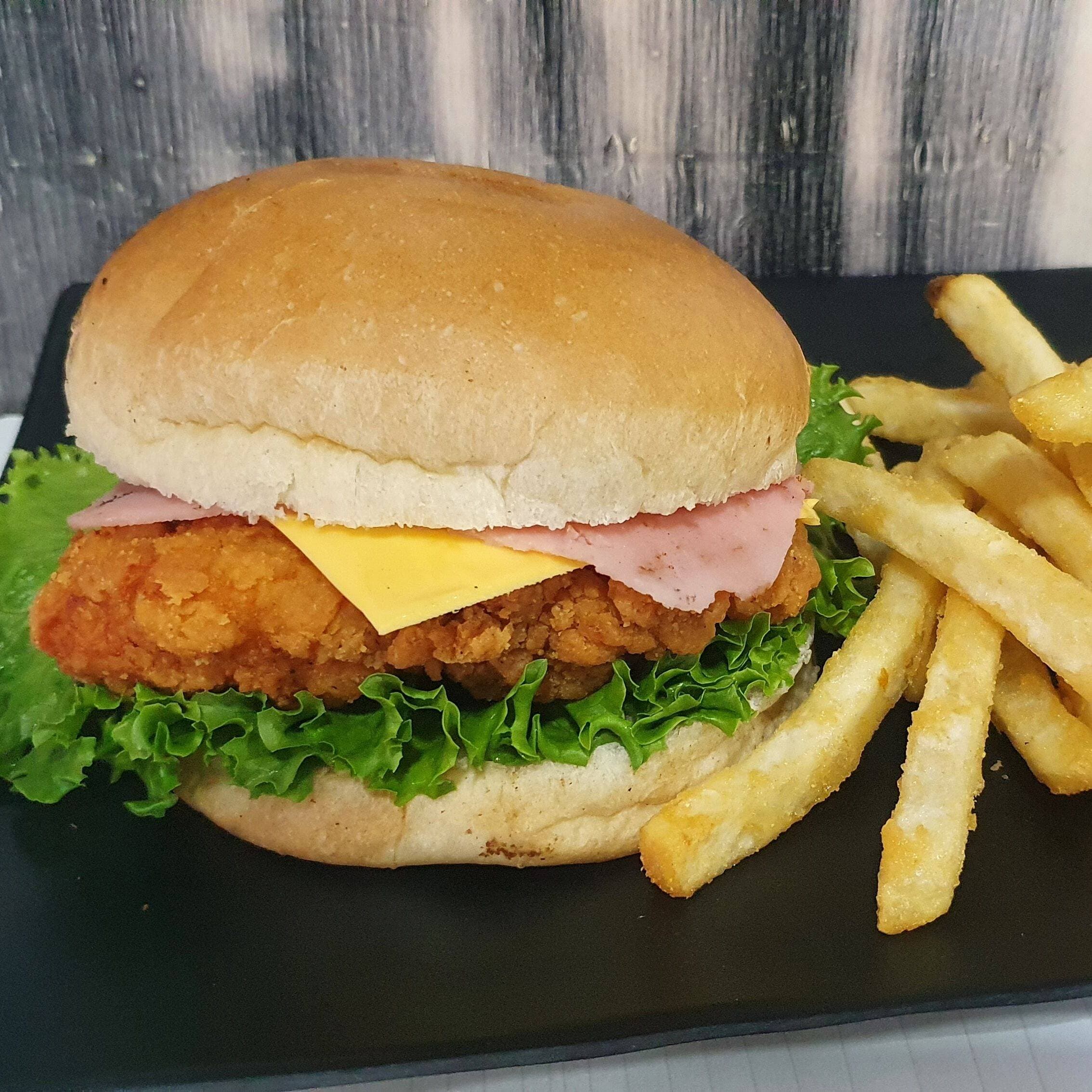 Combo 🍔🍟🥤burguer de Pollo Frito Papas y Refresc