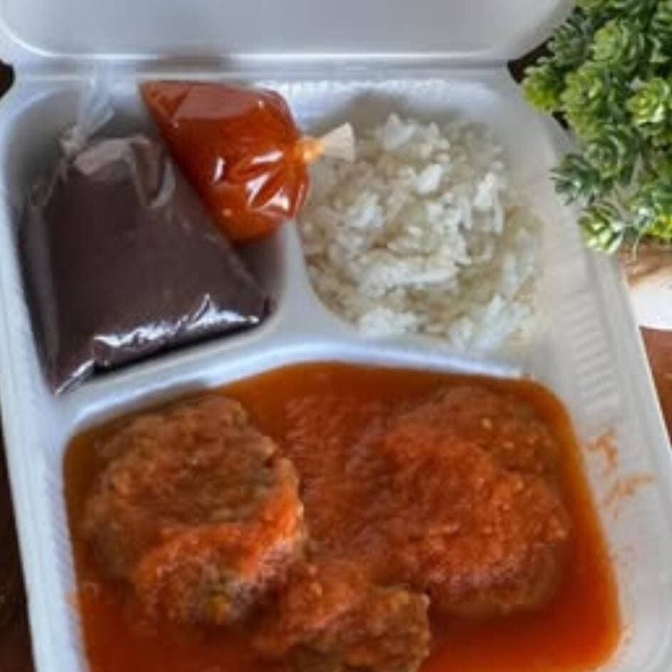 Albondigas en Salsa Roja