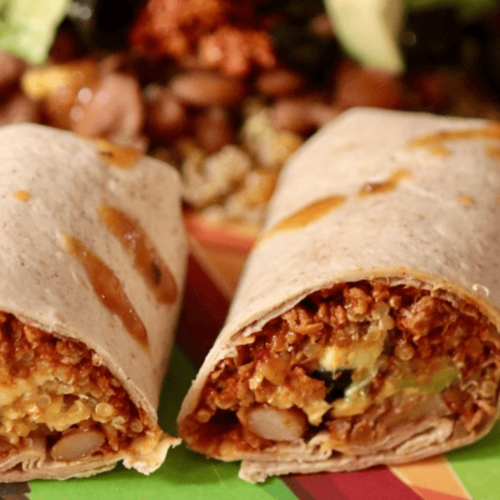 COMBO 2BURRITOS DE MILANESA+AGUAS DE PEPINO GRATIS