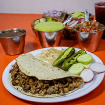 Quesadilla de Maíz con Tripa