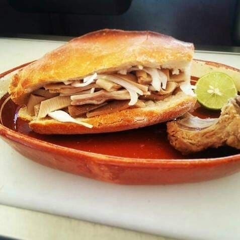 Torta Mixta (Buche y Carné).