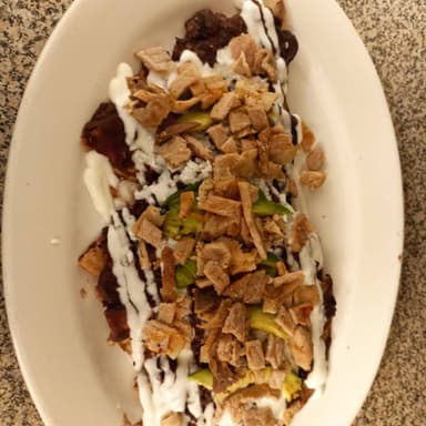 Enfrijoladas con Bistec